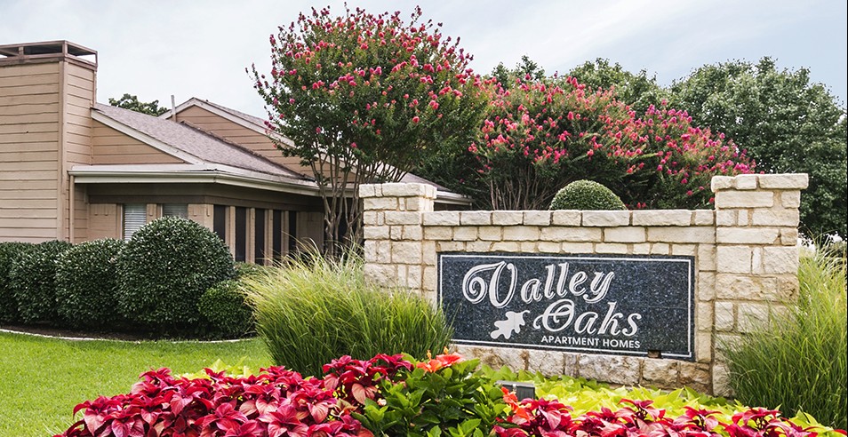 Valley Oaks Apartments